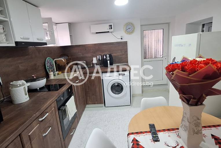 Етаж от къща, Белослав, 689798, Снимка 1