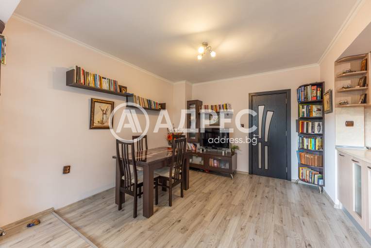 Двустаен апартамент, Варна, Спортна зала, 698798, Снимка 4