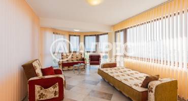 Къща/Вила, Варна, м-ст Траката, 652799, Снимка 2