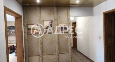 Многостаен апартамент, Варна, Икономически университет, 699799, Снимка 14