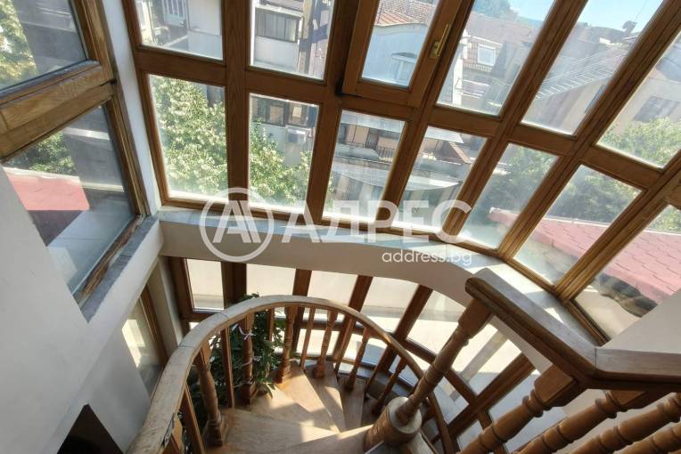 Многостаен апартамент, Варна, Икономически университет, 699799, Снимка 13
