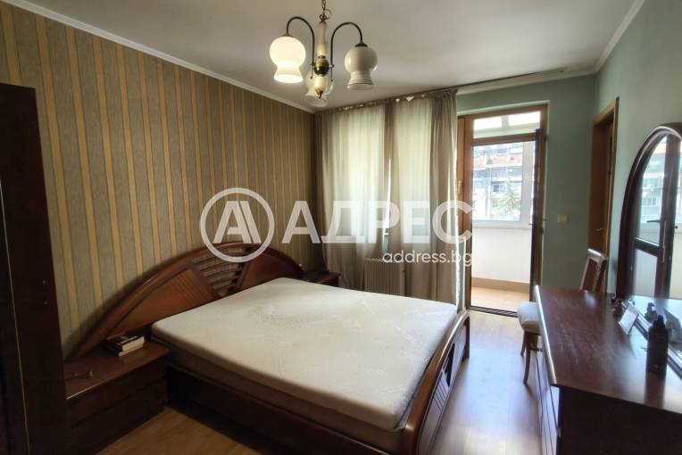 Многостаен апартамент, Варна, Икономически университет, 699799, Снимка 9