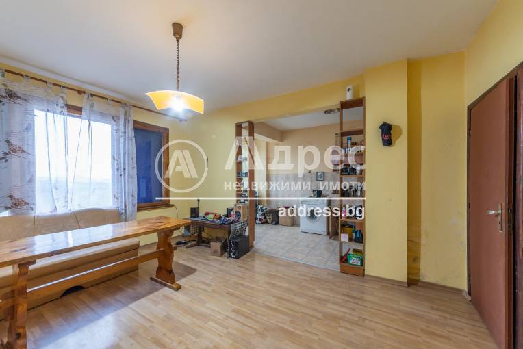 Етаж от къща, Варна, Тополи, 563801, Снимка 1