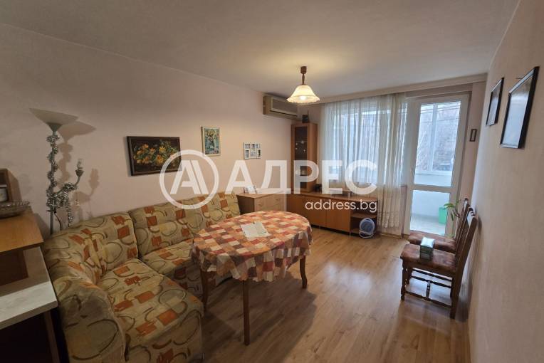 Двустаен апартамент, Варна, Икономически университет, 681801, Снимка 1