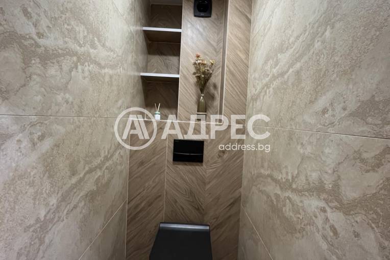 Тристаен апартамент, Варна, Червен площад, 702805, Снимка 11