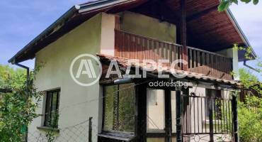 Къща/Вила, Троян, Ливадето, 669806, Снимка 1