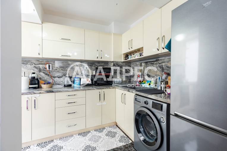 Тристаен апартамент, Варна, Погребите, 667809, Снимка 9