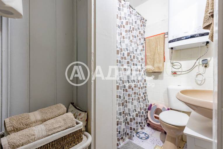 Тристаен апартамент, Варна, Погребите, 667809, Снимка 16