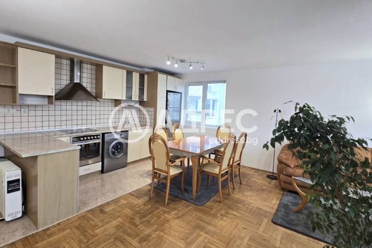 Двустаен апартамент, Варна, Чаталджа, 683810, Снимка 1