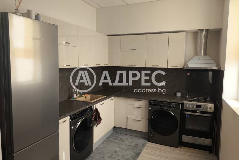 Тристаен апартамент, Шумен, Добруджански, 690811, Снимка 3