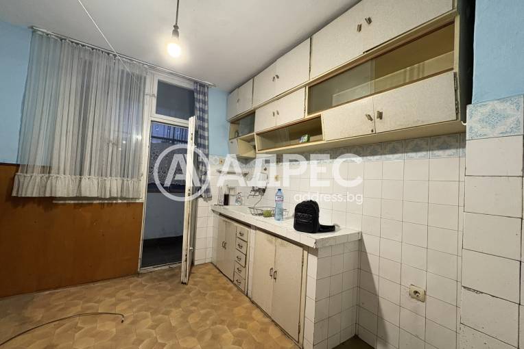 Тристаен апартамент, Велики Преслав, 675812, Снимка 1