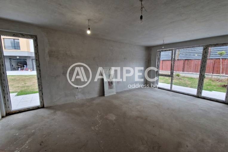 Двустаен апартамент, София, Горубляне, 694812, Снимка 1