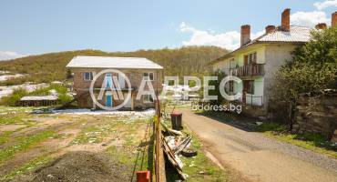 Стопанска сграда/Ферма, Габър, 650813, Снимка 2