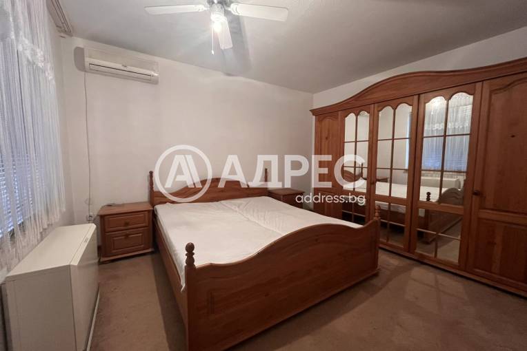 Къща/Вила, Плиска, 685815, Снимка 1