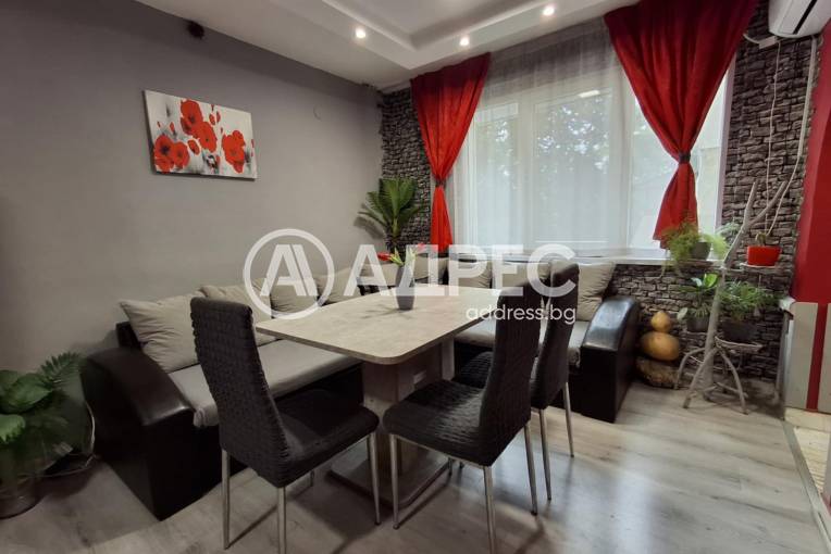 Тристаен апартамент, София, Люлин 5, 675816, Снимка 1