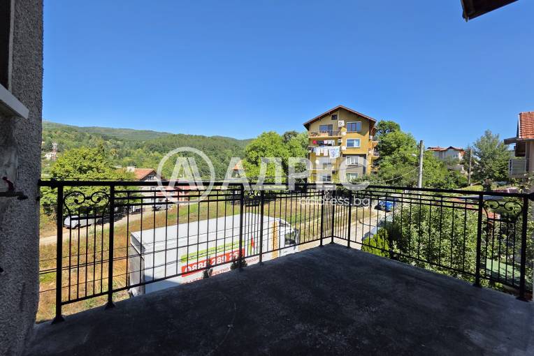 Многостаен апартамент, Владая, 677816, Снимка 12