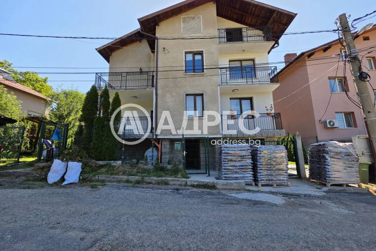 Многостаен апартамент, Владая, 677816, Снимка 13