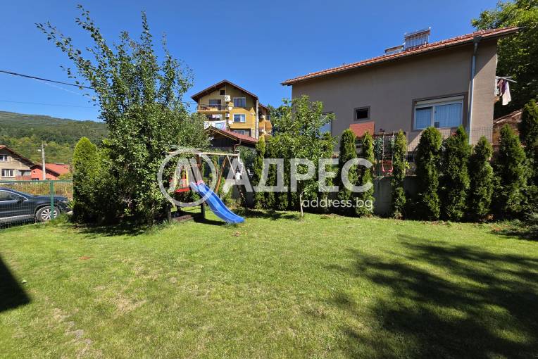 Многостаен апартамент, Владая, 677816, Снимка 16