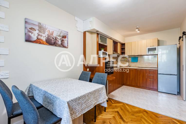 Многостаен апартамент, Варна, Зимно кино Тракия, 699816, Снимка 7