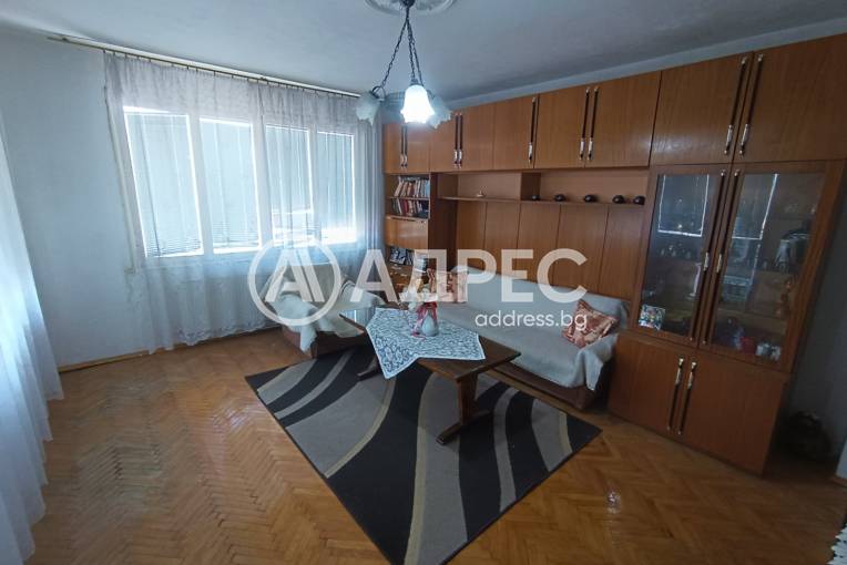 Многостаен апартамент, Разград, Варош, 658817, Снимка 2