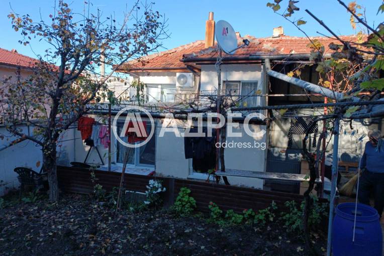 Къща/Вила, Разград, Бели Лом, 675817, Снимка 1
