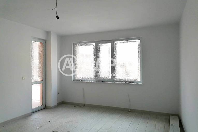 Двустаен апартамент, Ямбол, Зорница, 689819, Снимка 1