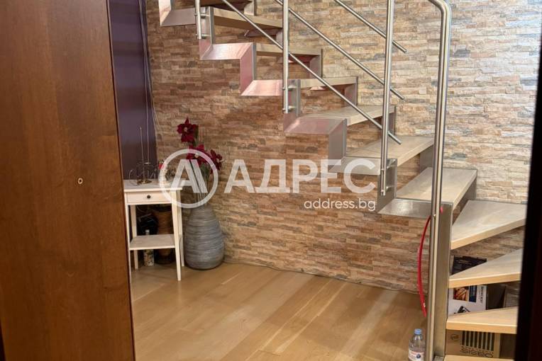 Многостаен апартамент, София, Княжево, 677820, Снимка 1