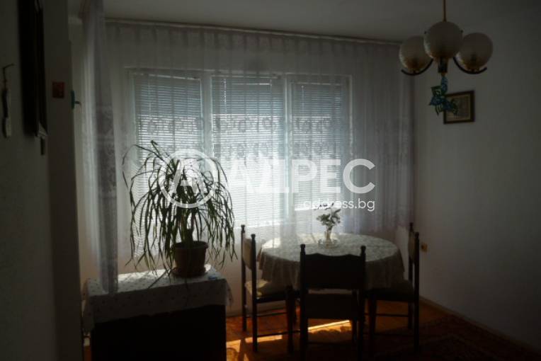 Многостаен апартамент, Добрич, Добротица, 700820, Снимка 5