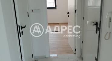 Тристаен апартамент, Варна, Погребите, 625821, Снимка 2