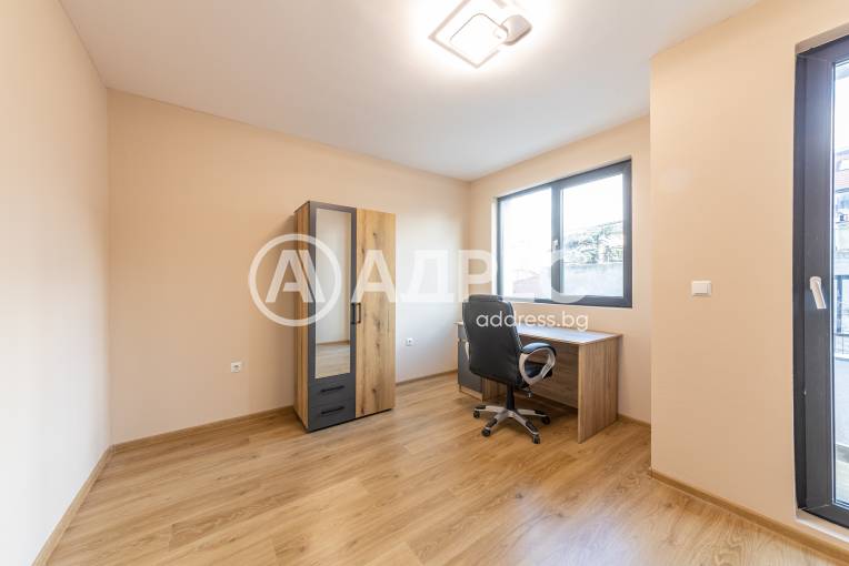 Тристаен апартамент, Варна, Погребите, 669822, Снимка 19