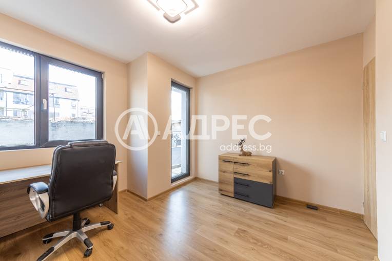 Тристаен апартамент, Варна, Погребите, 669822, Снимка 21