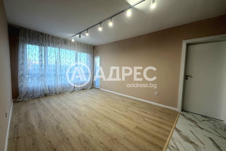 Тристаен апартамент, София, Надежда 2, 685822, Снимка 1