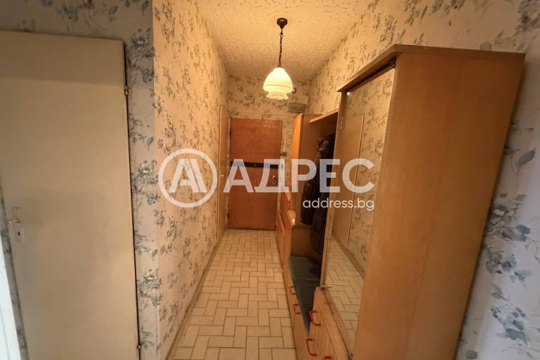Тристаен апартамент, София, Фондови жилища, 695822, Снимка 8
