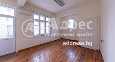 Многостаен апартамент, Варна, Идеален център, 606824, Снимка 1