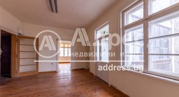 Многостаен апартамент, Варна, Идеален център, 606824, Снимка 15