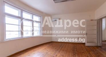 Многостаен апартамент, Варна, Идеален център, 606824, Снимка 4