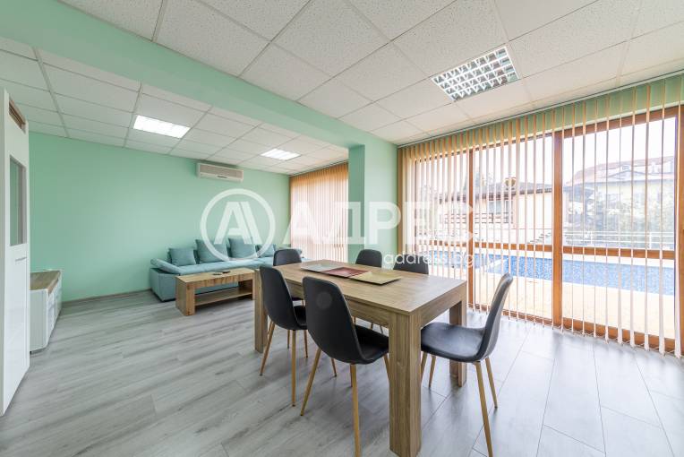 Многостаен апартамент, Варна, м-ст Ален Мак, 683825, Снимка 2