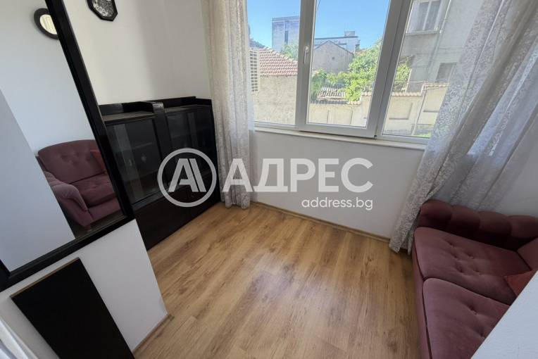 Двустаен апартамент, Плевен, Идеален център, 696826, Снимка 3