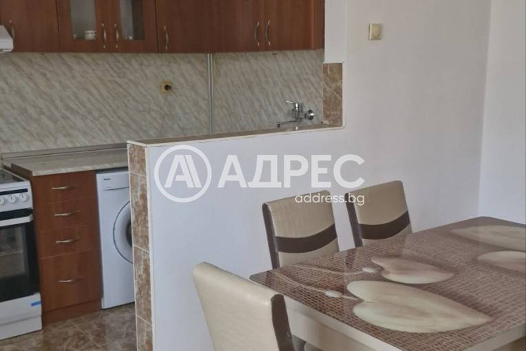 Тристаен апартамент, Плевен, Идеален център, 677830, Снимка 1