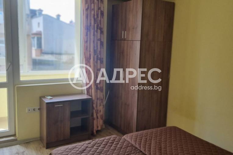 Тристаен апартамент, Варна, Погребите, 695830, Снимка 2