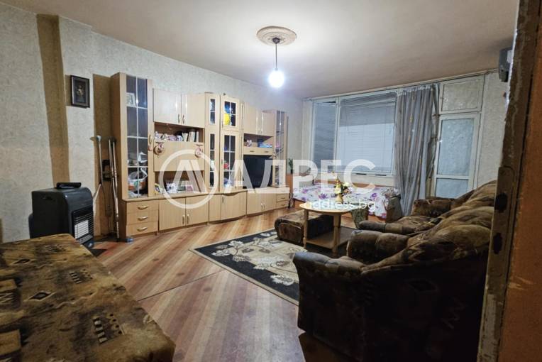 Тристаен апартамент, Нова Загора, 675831, Снимка 1