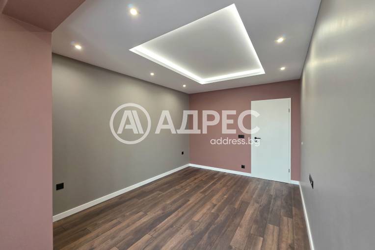 Тристаен апартамент, София, Лагера, 699832, Снимка 3