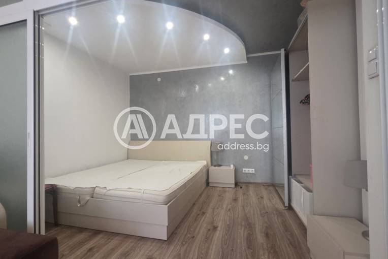 Гарсониера, Плевен, Идеален център, 700832, Снимка 4
