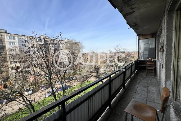 Гарсониера, Ловеч, Здравец, 677833, Снимка 4