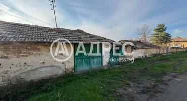 Къща/Вила, Садина, 677834, Снимка 1