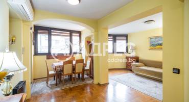 Тристаен апартамент, Варна, Операта, 674835, Снимка 1