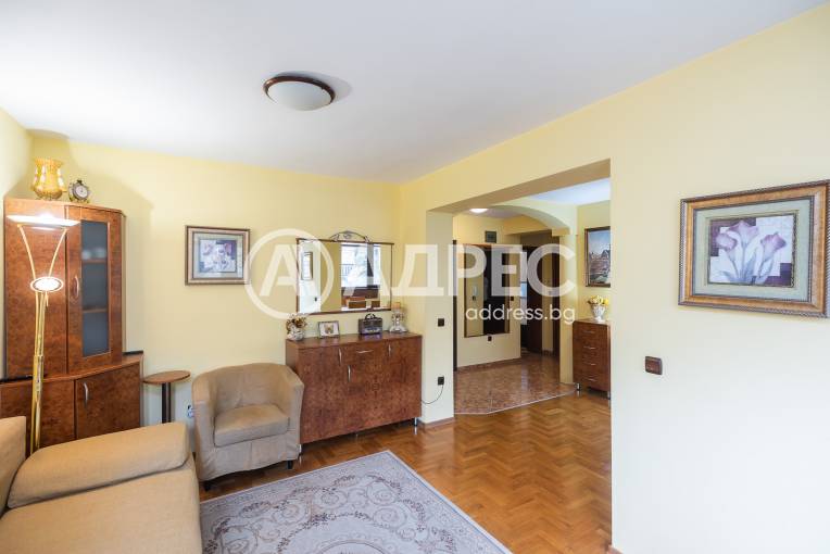 Тристаен апартамент, Варна, Операта, 674835, Снимка 11