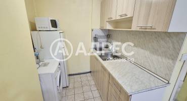 Двустаен апартамент, Варна, Погребите, 678835, Снимка 2