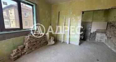 Етаж от къща, Шумен, Басейна, 679835, Снимка 2