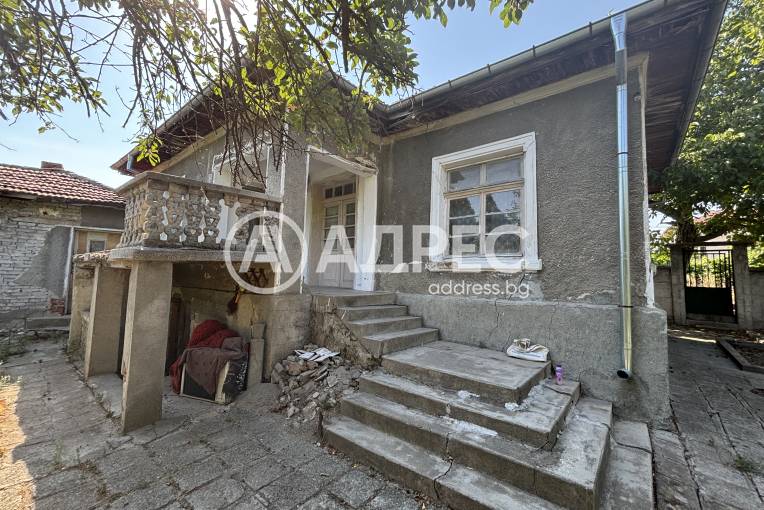 Къща/Вила, Книжовник, 662836, Снимка 1